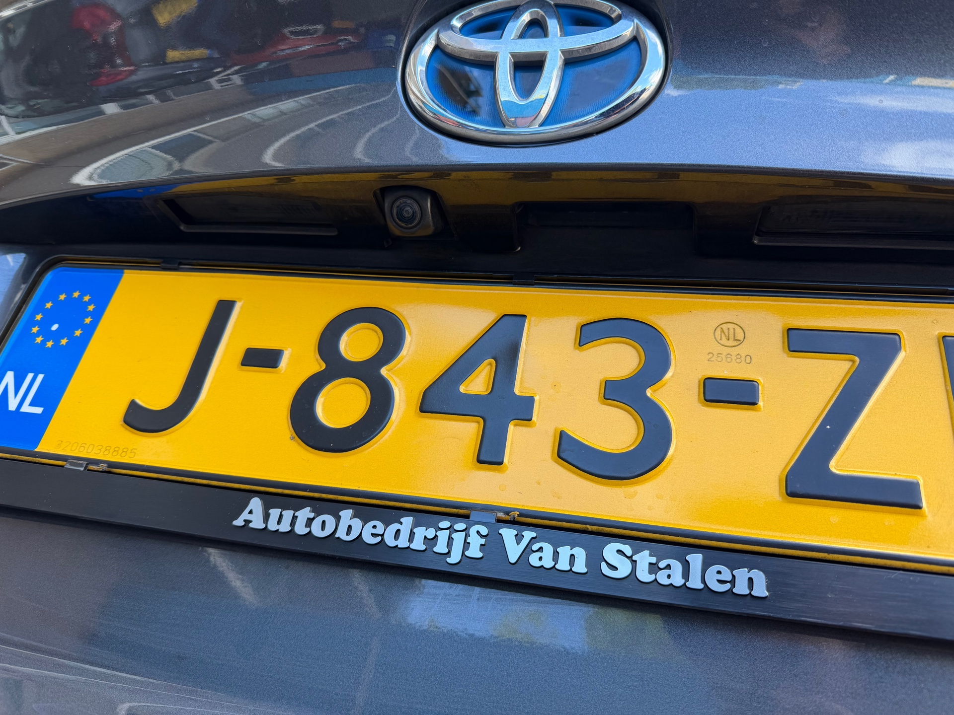 Toyota C-HR occasion - Autobedrijf van Stalen B.V.