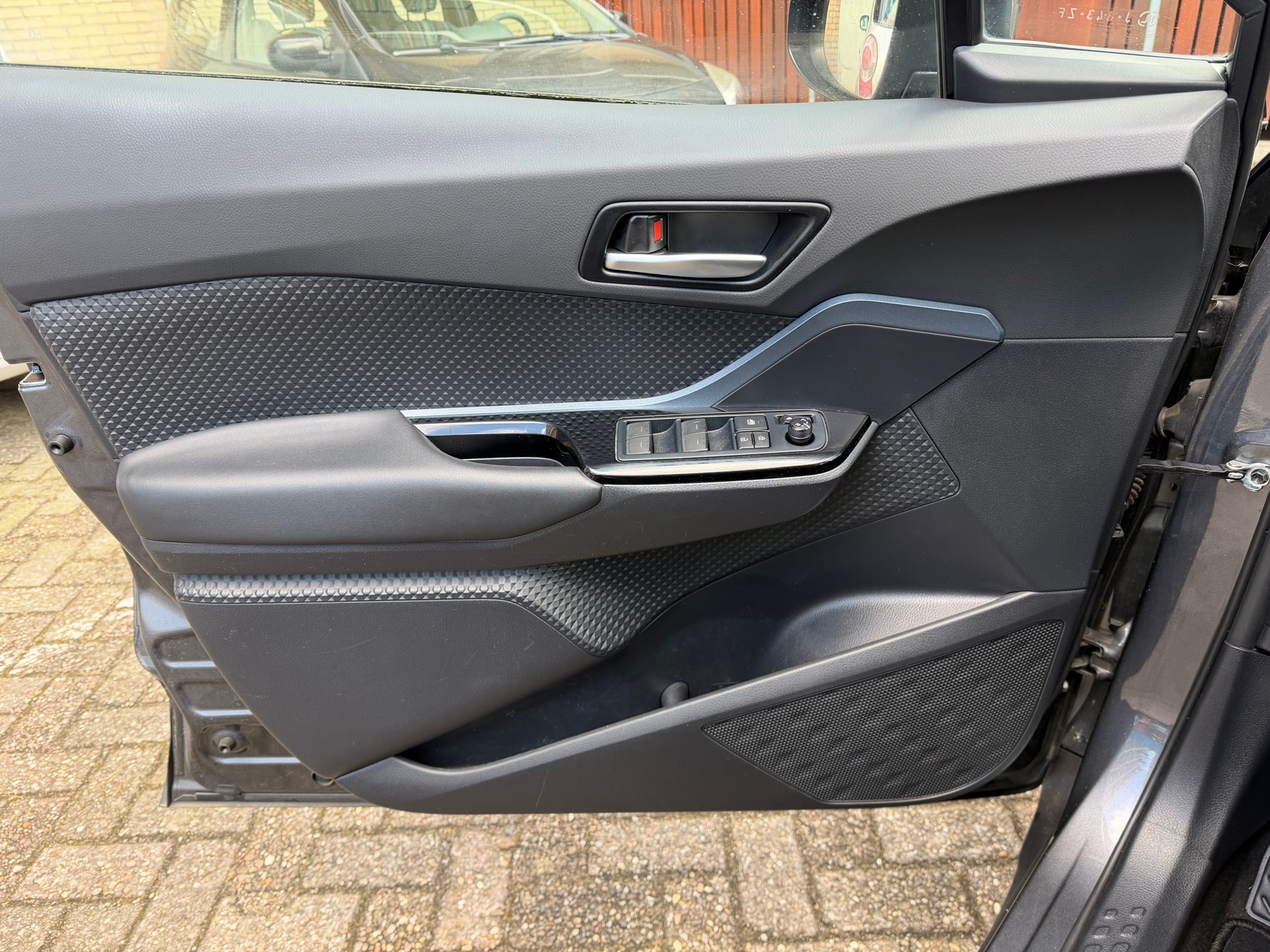 Toyota C-HR occasion - Autobedrijf van Stalen B.V.