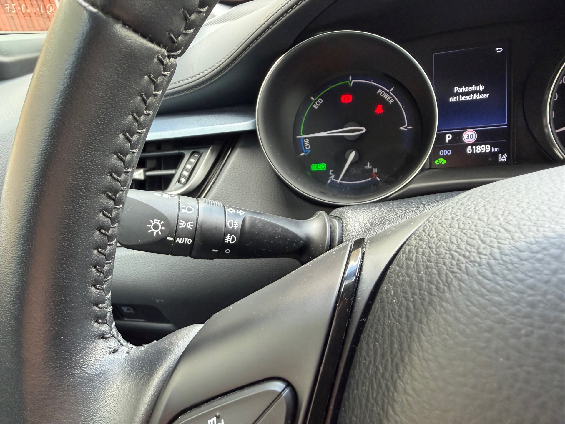 Toyota C-HR occasion - Autobedrijf van Stalen B.V.