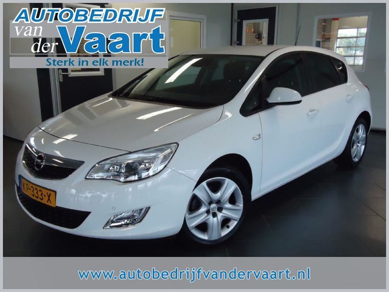 Opel Astra Turbo Edition Benzine 2012 - www.autobedrijfvandervaart.nl