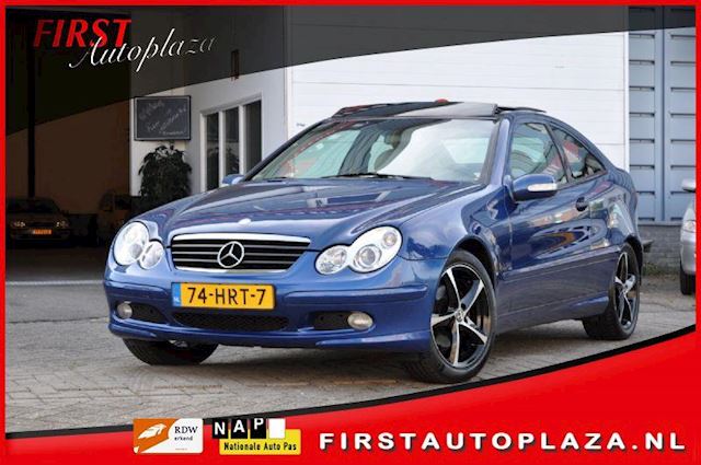 Mercedes-Benz C-klasse occasion - FIRST Autoplaza B.V.