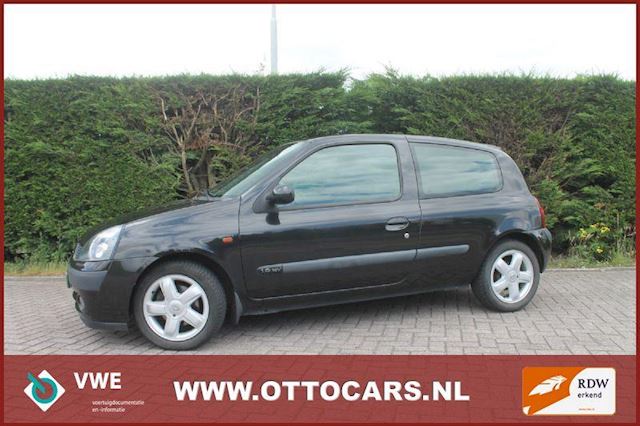 Renault Clio occasion - Autobedrijf Otto VOF