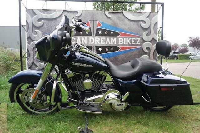 Harley Davidson flhxi streetglide