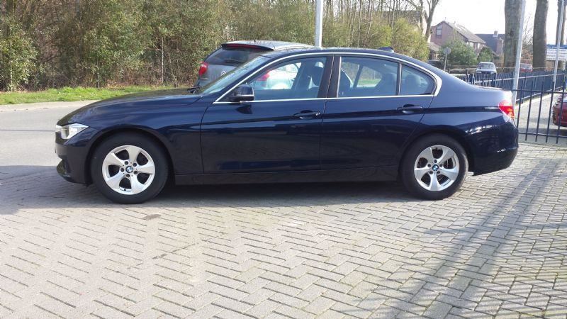 mijn Trend Nodig uit BMW 3-serie - 320i EfficientDynamics Edition Executive Benzine uit 2013 -  www.vannoortautos.nl