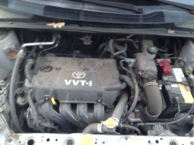 Toyota Yaris 1.3 16v VVT-i Luna 5drs. Airco GERESERVEERD!!