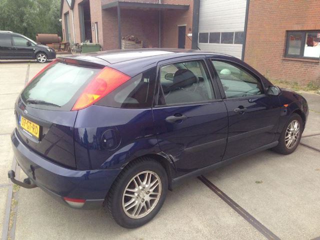 Ford Focus 1.6i 16V Collection 5drs AIRCO GERESERVEERD 