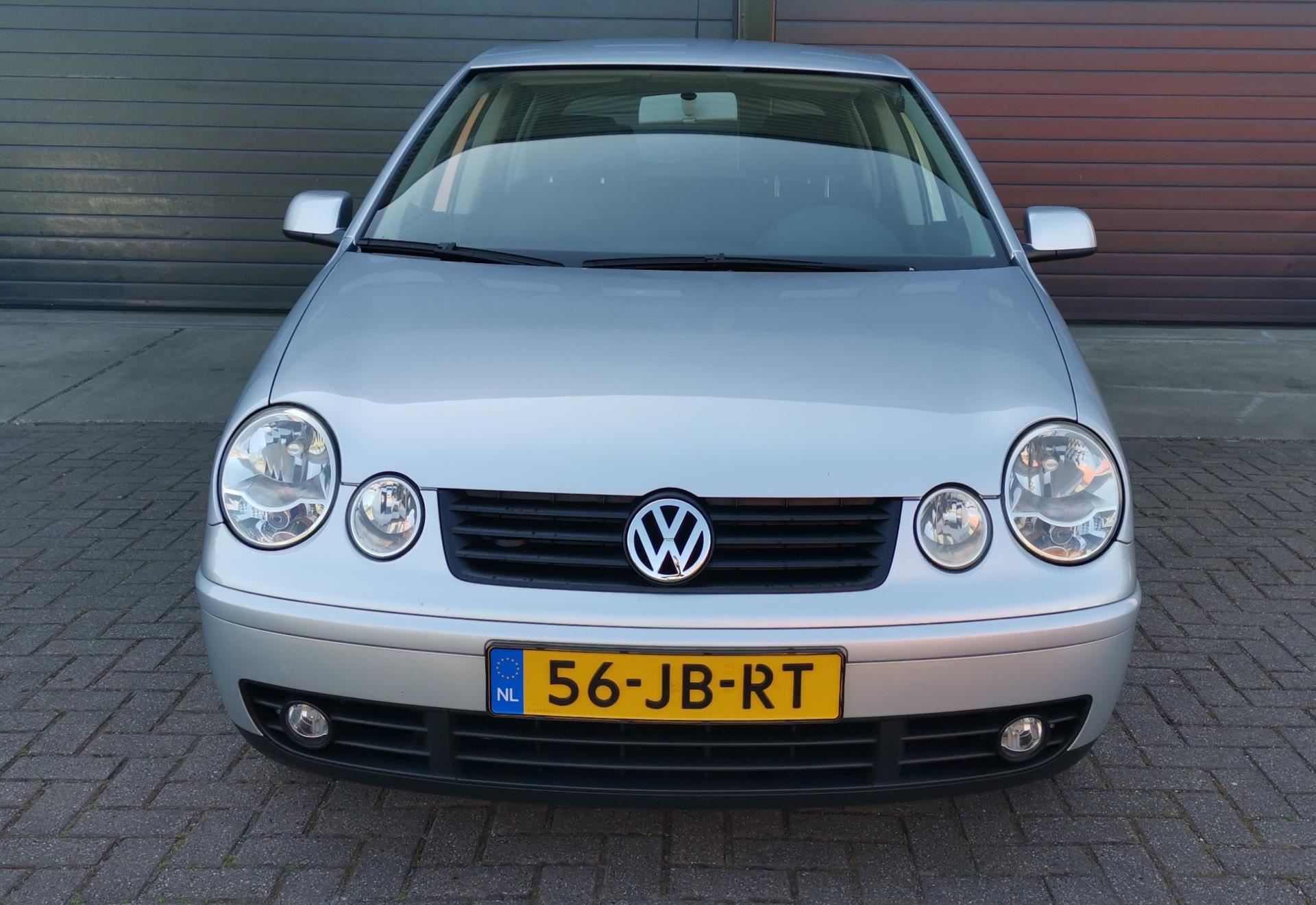 Volkswagen Polo 1.4 55KW 2002 Grijs 5DRS AIRCO*CRUISE