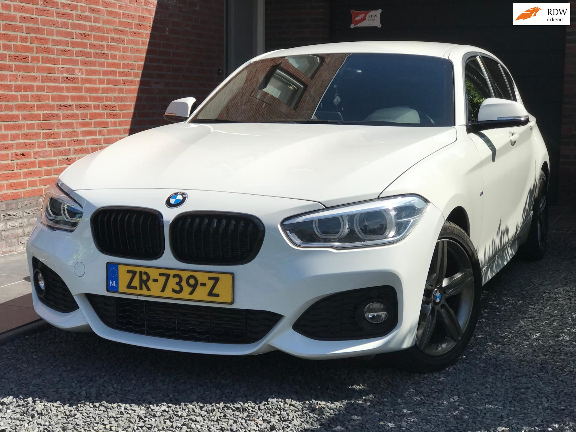 Huisdieren excelleren De databank BMW 1-serie - 118i High Executive M- Pakket Benzine uit 2017 -  www.gozdeautos.nl