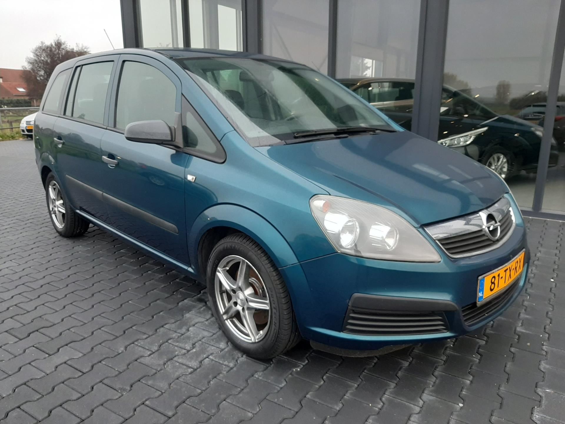 Opel Zafira - 2.2 Essentia uit - www.autospaan.nl