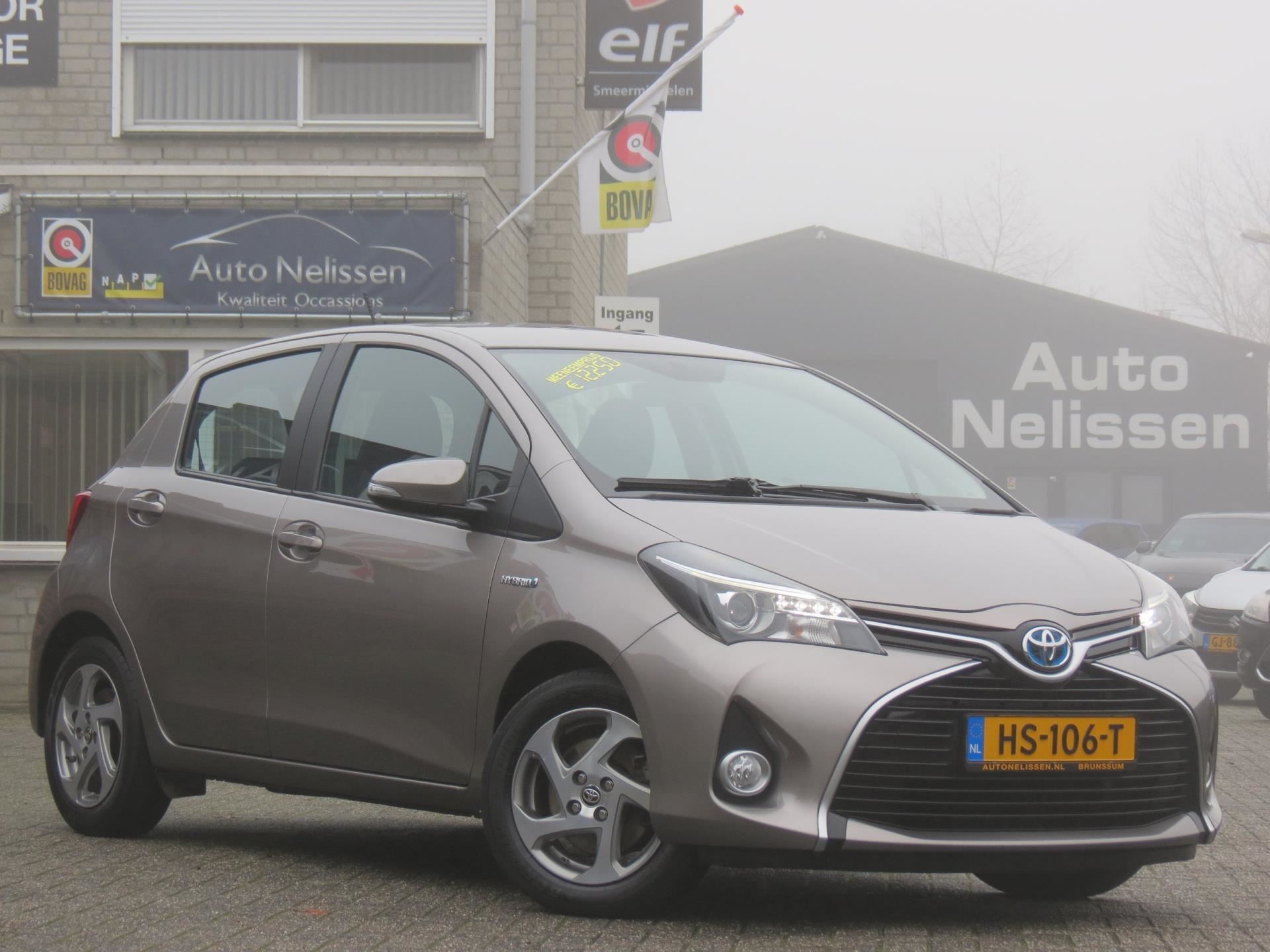 Gek logo concept Toyota Yaris - 1.5 Hybrid Lease | NIEUWE TYPE | 1e EIGENAAR | DEALER  ONDERHOUDEN | NAVI | CAMERA | CLIMA- AIRCO | - 2015 - Hybride -  www.autonelissen.nl