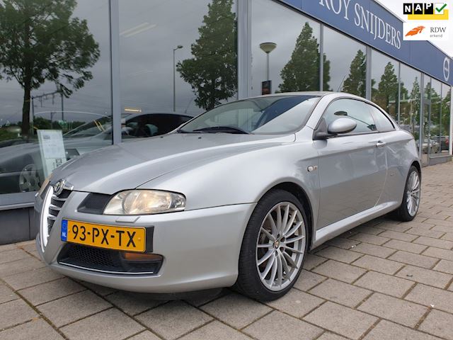 Alfa Romeo GT 2.0 JTS Distinctive