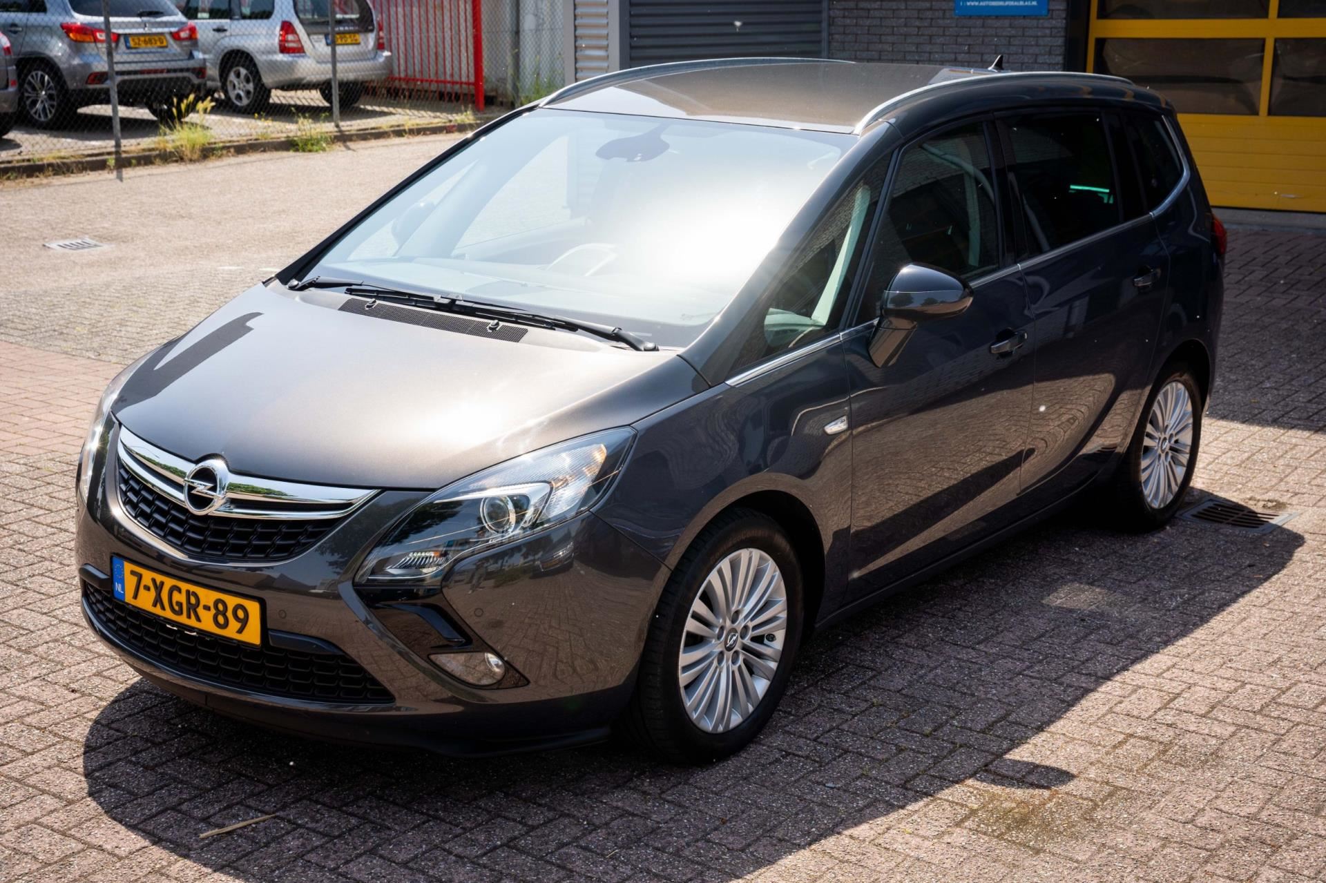 Golven nikkel Verspreiding Opel Zafira Tourer - 1.4 Design Edition 7p. ecc.nav camera Benzine uit 2014  - www.autobedrijfdealblas.nl