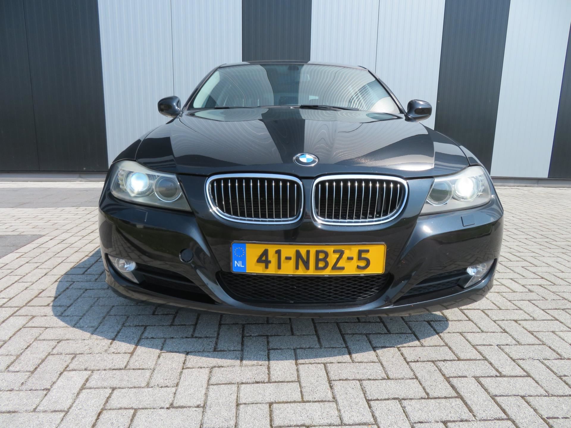 Koning Lear favoriete In hoeveelheid BMW 3-serie Touring - 318i Business Line Benzine uit 2010 - www.fr-cars.nl