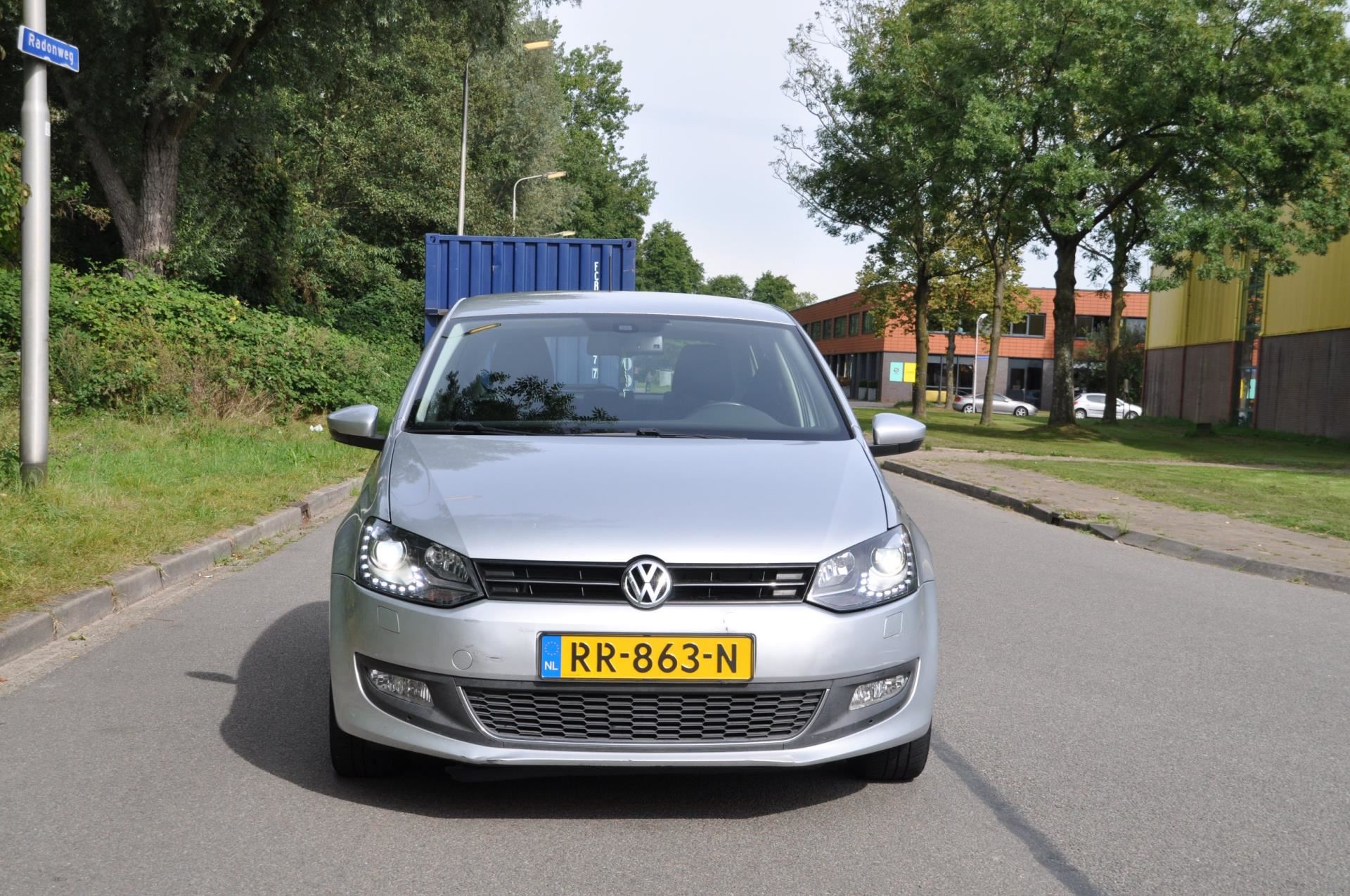 Teleurgesteld Voorloper Schep Volkswagen Polo - 1.6 TDI Highline AUTOMAAT 5- DEURS! CLIMA/ NAVIGATIE!  Diesel uit 2010 - www.autokeistad.nl