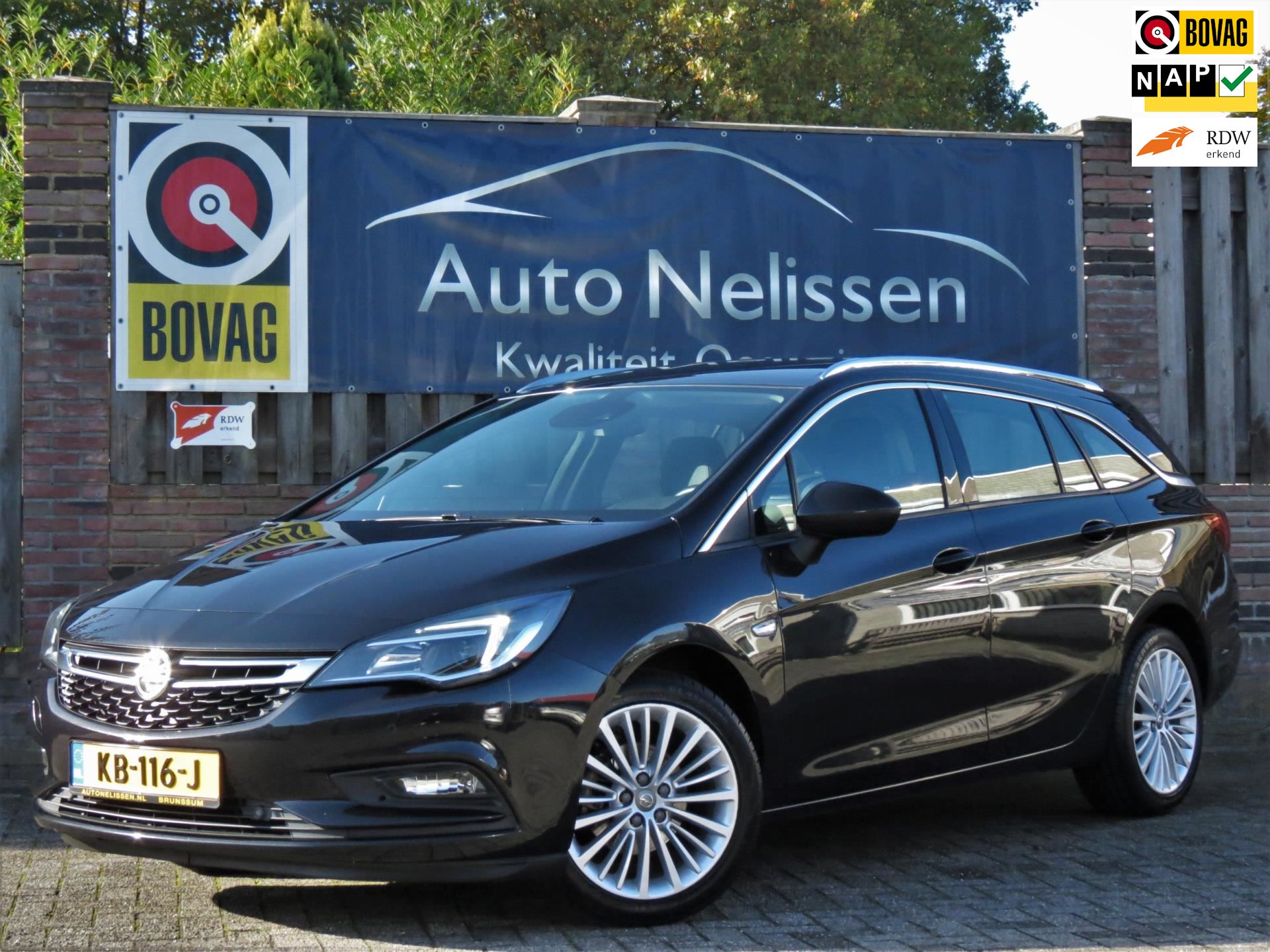 Opel Astra Sports Tourer - 1.4 Turbo 150 Innovation AUTOMAAT | APPLE CARPLAY | HALF LEDER | NAVI | 17" | Benzine uit 2016 - www.autonelissen.nl