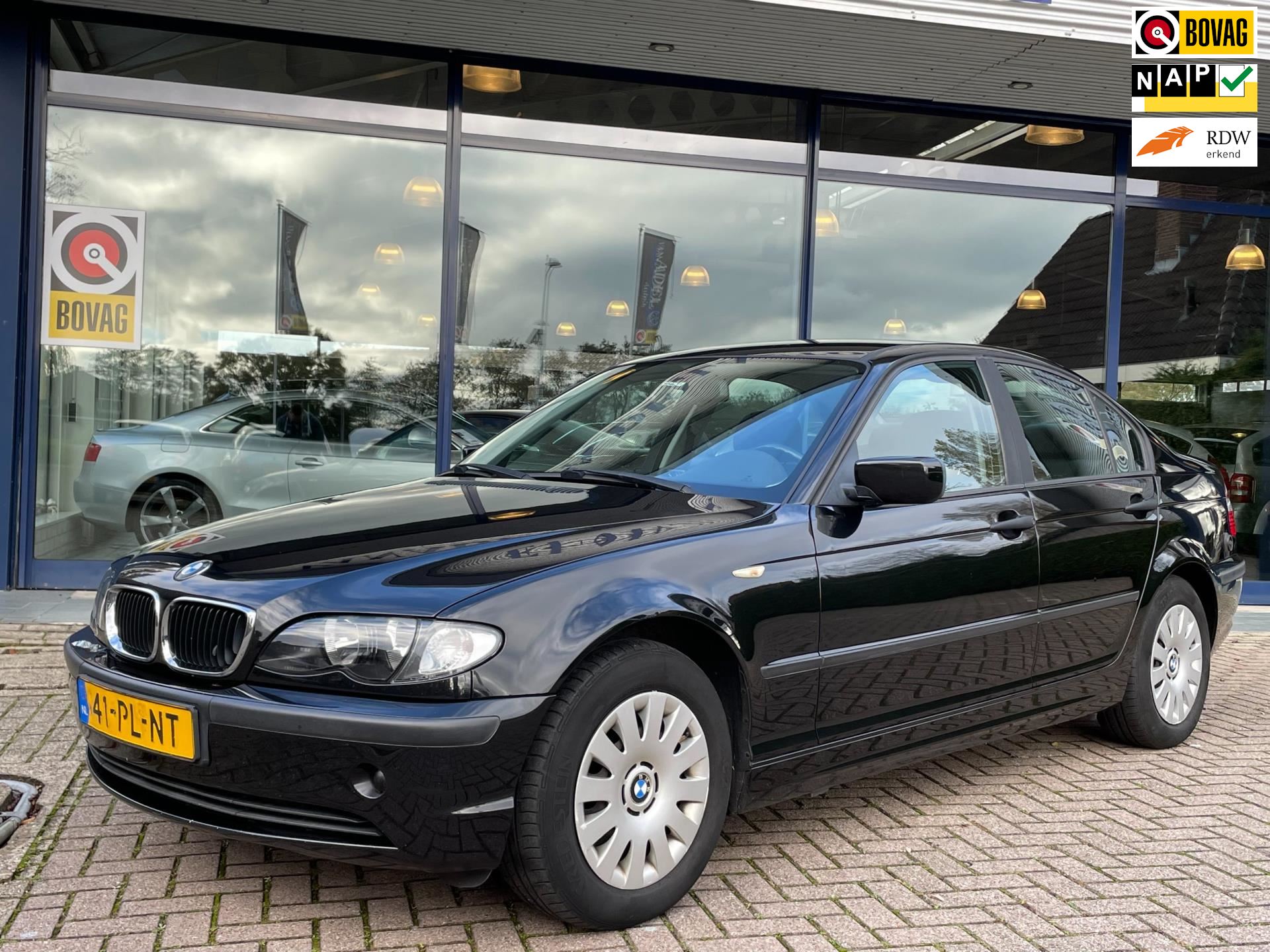 Gespecificeerd gevogelte Knooppunt BMW 3-serie - 316i Black&Silver II LPG- G3 Airco Cruise Trekhaak NL- Auto  NAP Dealeronderhouden! Benzine uit 2004 - www.vanadelautos.nl