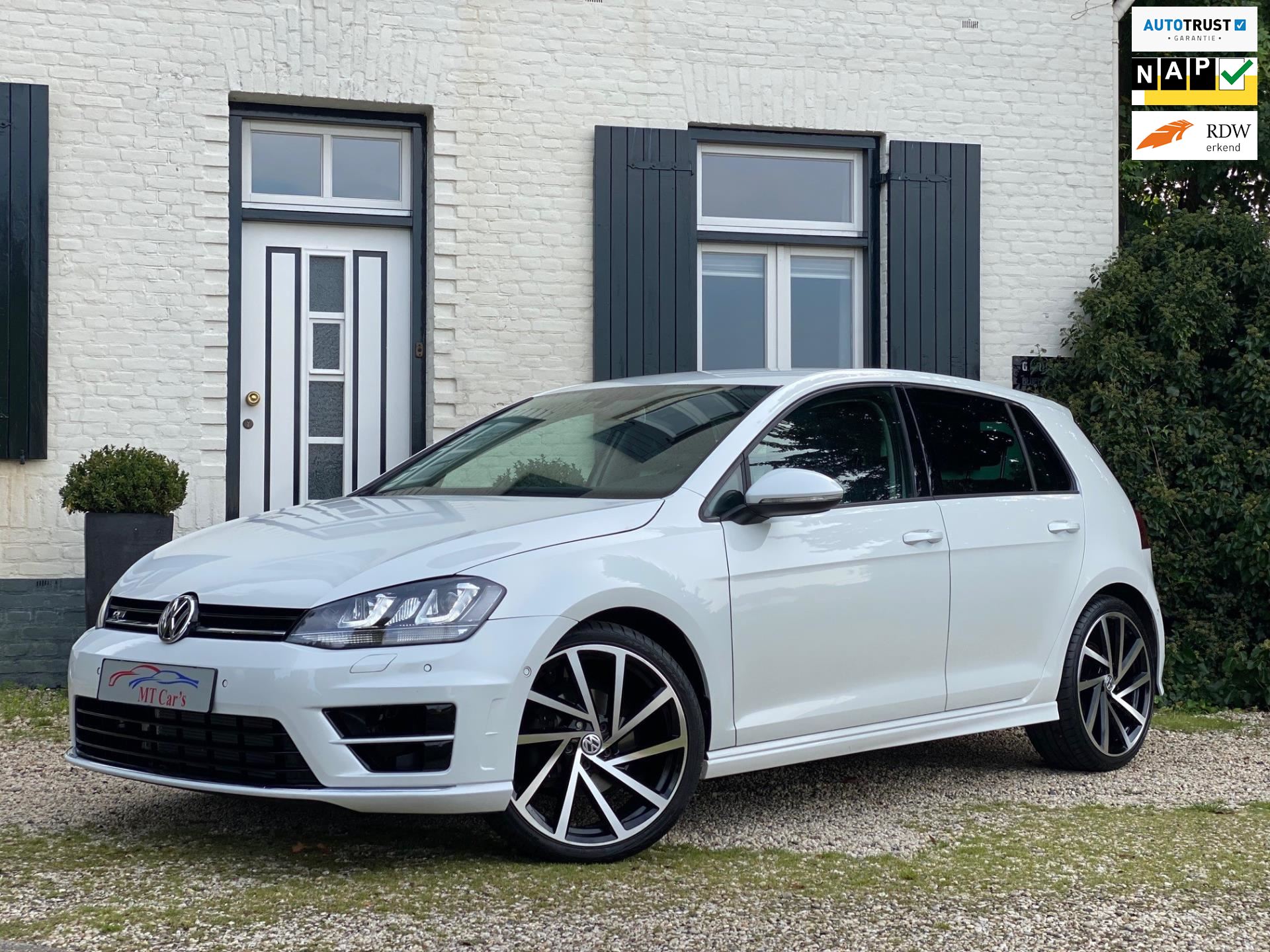 Volkswagen Golf occasion - M.T.  Cars & Carcleaningcenter