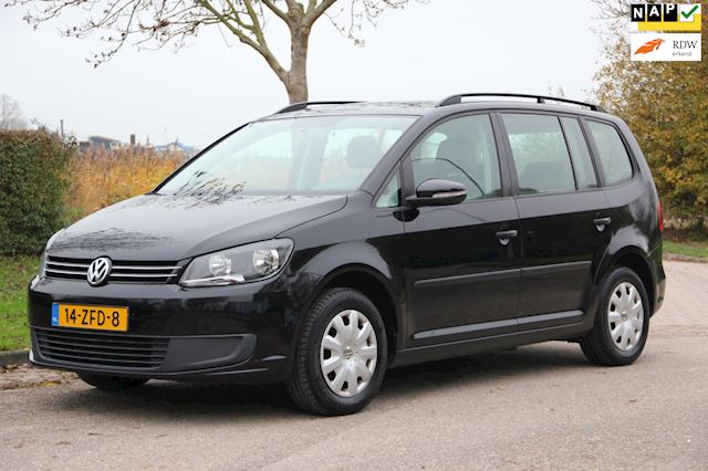 Volkswagen Touran - 1.2 TSI Trendline Bluemotion 7 persoons - NAP - APK tot 17- 2022 - Benzine - www.automarc.nl